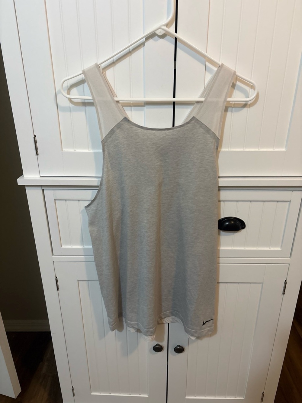 Nike Dri-FIT Gray White Mesh Workout Tank Top Medium Hiking Running